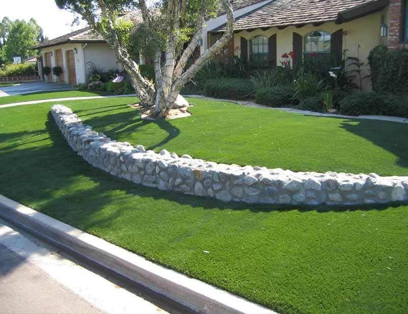 The difference between artificial turf and carpet The difference between artificial turf and carpet